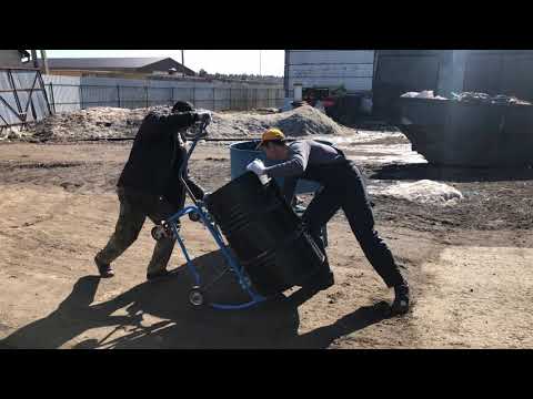 Видео тележка под бочку 200 литров